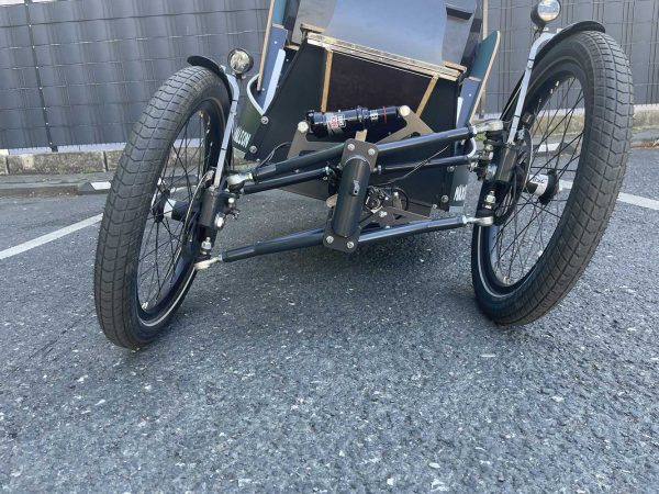 Lastenrad-Dreirad mit Neigetechnik | Mäx & Mäleon
