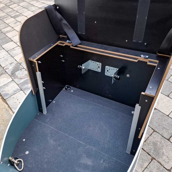 Lastenfahrrad mit Rollstuhl-Aufnahme